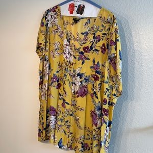 Torrid yellow floral blouse, size 3